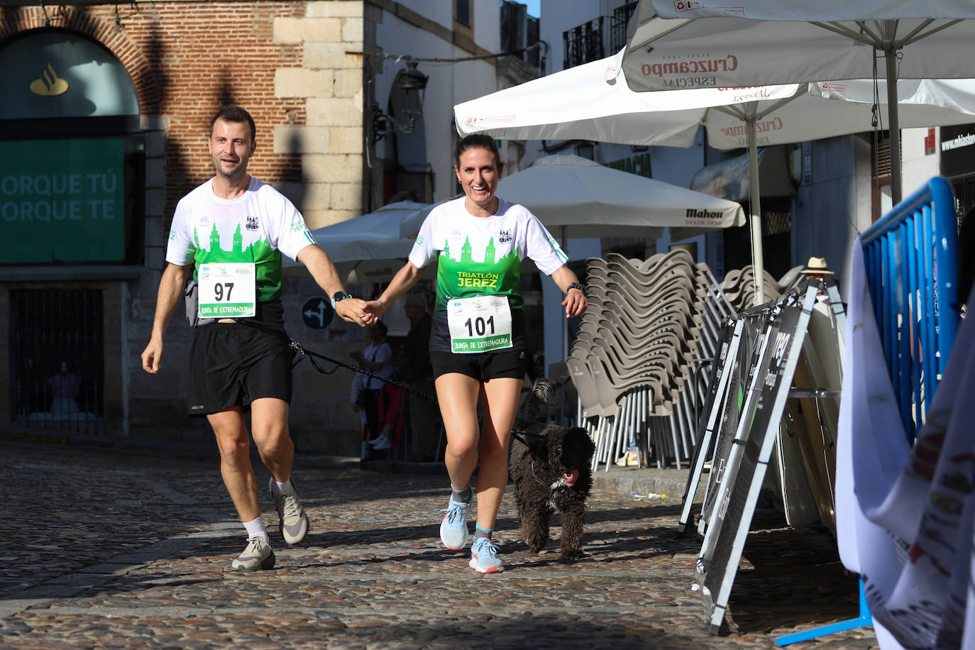Fotos: Bruno Paixão y Anabel Benítez, vencedores de la XXIII Carrera Popular de Jerez de los Caballeros