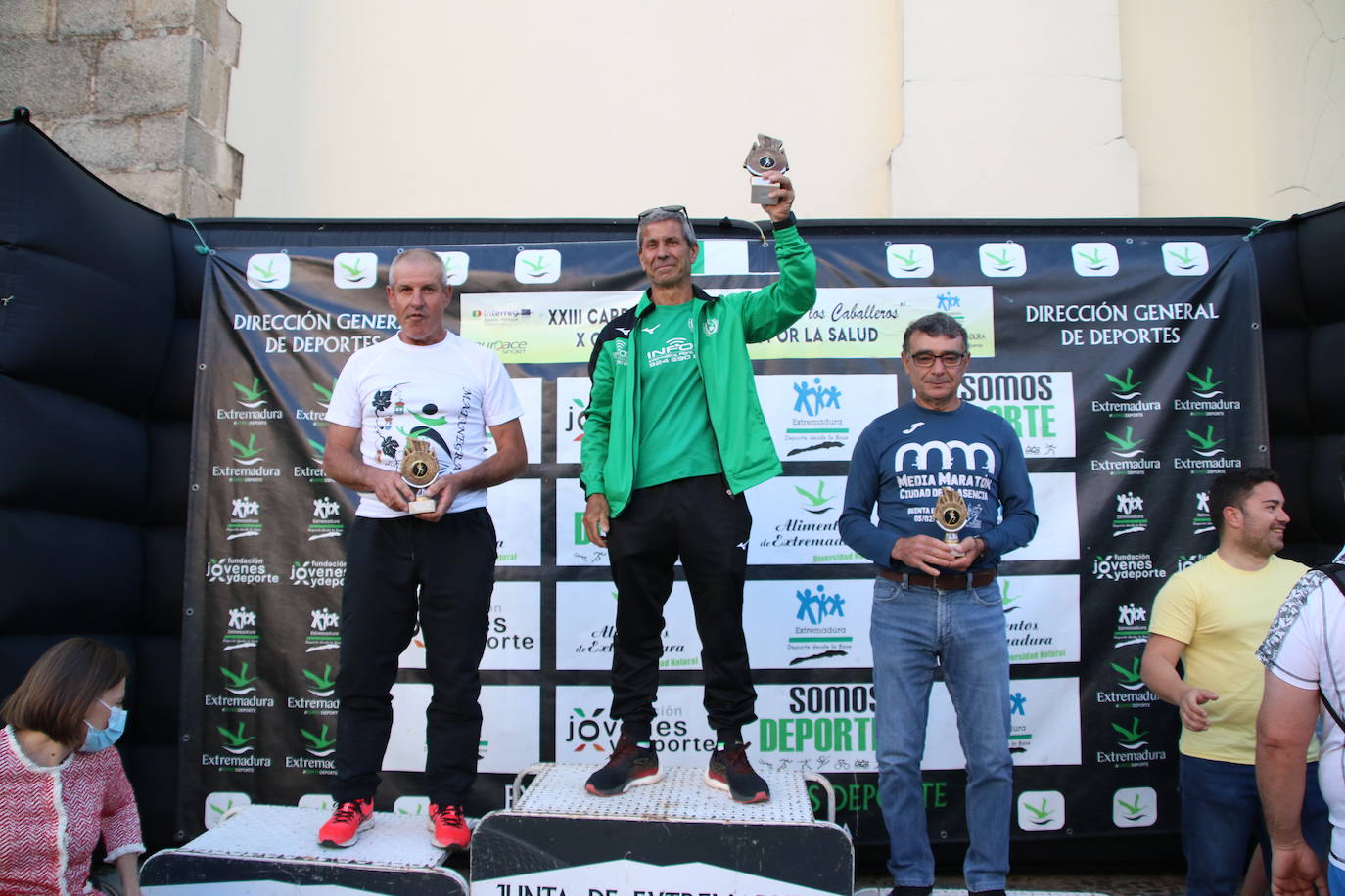Fotos: Bruno Paixão y Anabel Benítez, vencedores de la XXIII Carrera Popular de Jerez de los Caballeros