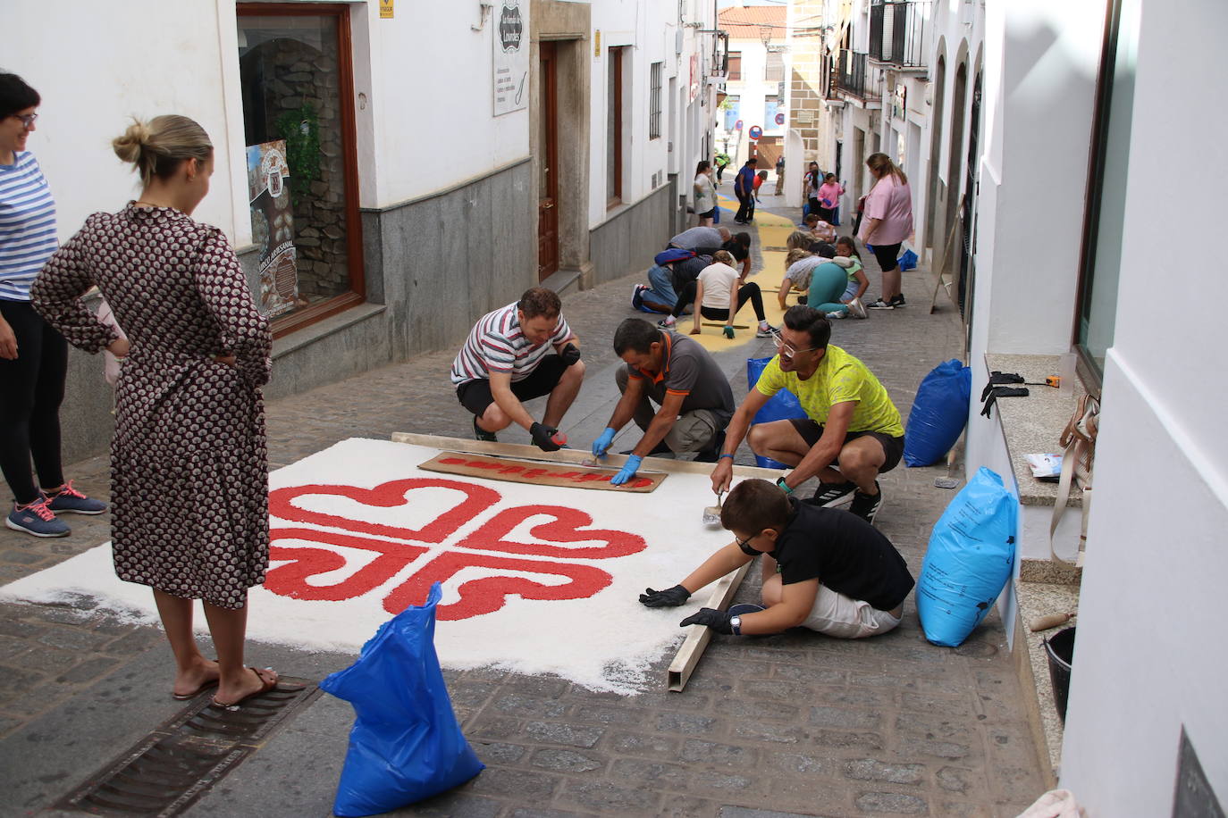 Fotos: Las alfombras de sal vuelven a engalanar las calles de Jerez para celebrar el Corpus Christi