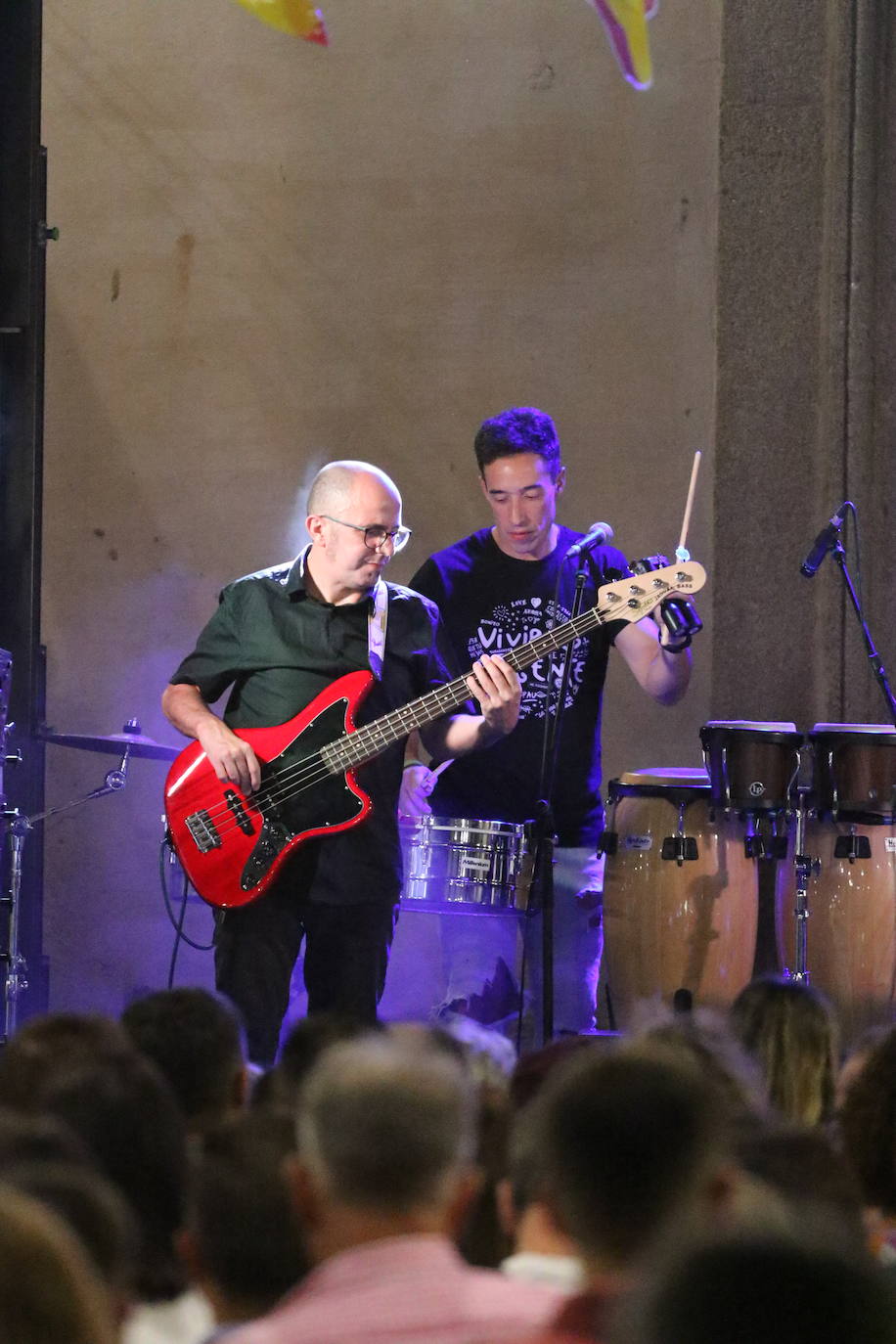 Fotos: La «velá» del barrio de Santa Catalina continúa este sábado con más música y animación