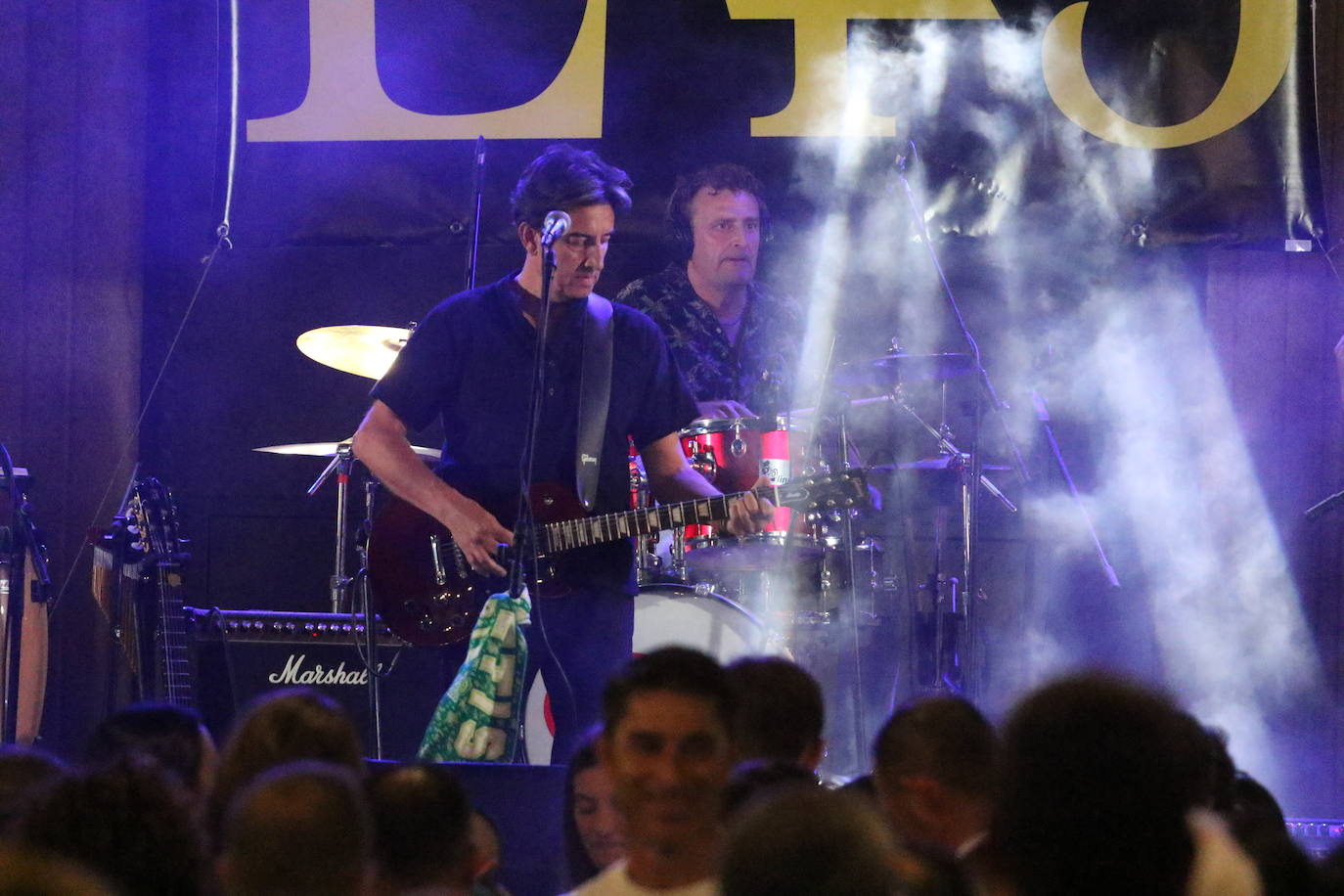 Fotos: La «velá» del barrio de Santa Catalina continúa este sábado con más música y animación