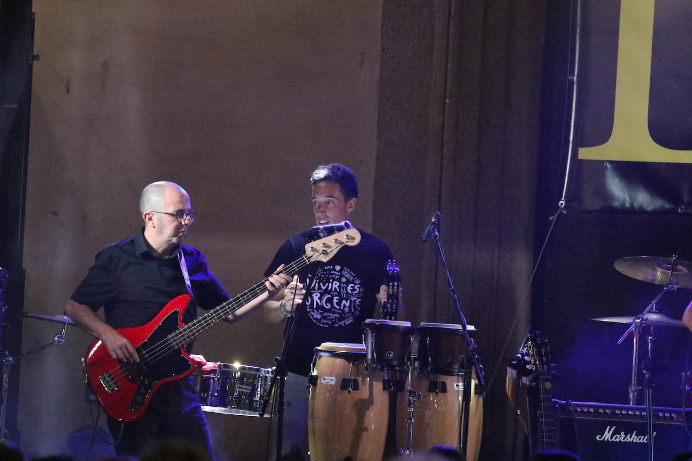 Fotos: La «velá» del barrio de Santa Catalina continúa este sábado con más música y animación