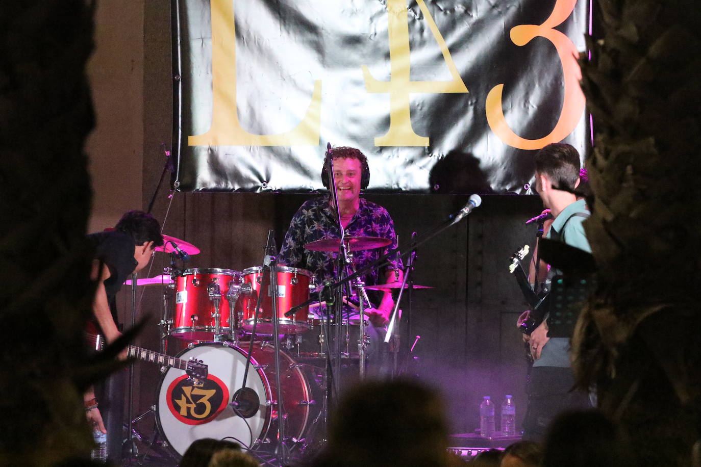 Fotos: La «velá» del barrio de Santa Catalina continúa este sábado con más música y animación