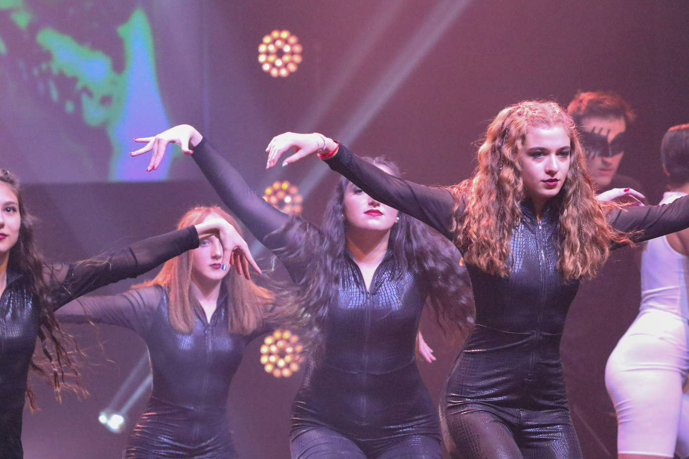 Fotos: Ana Nina, ganadora del Festival de la Canción de Extremadura 2022