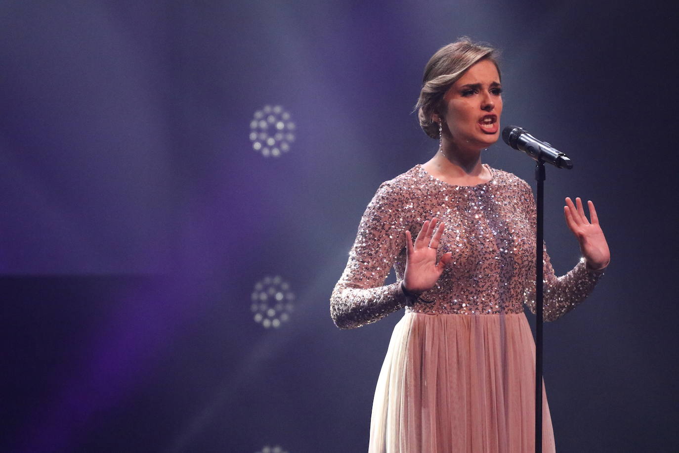 Fotos: Ana Nina, ganadora del Festival de la Canción de Extremadura 2022