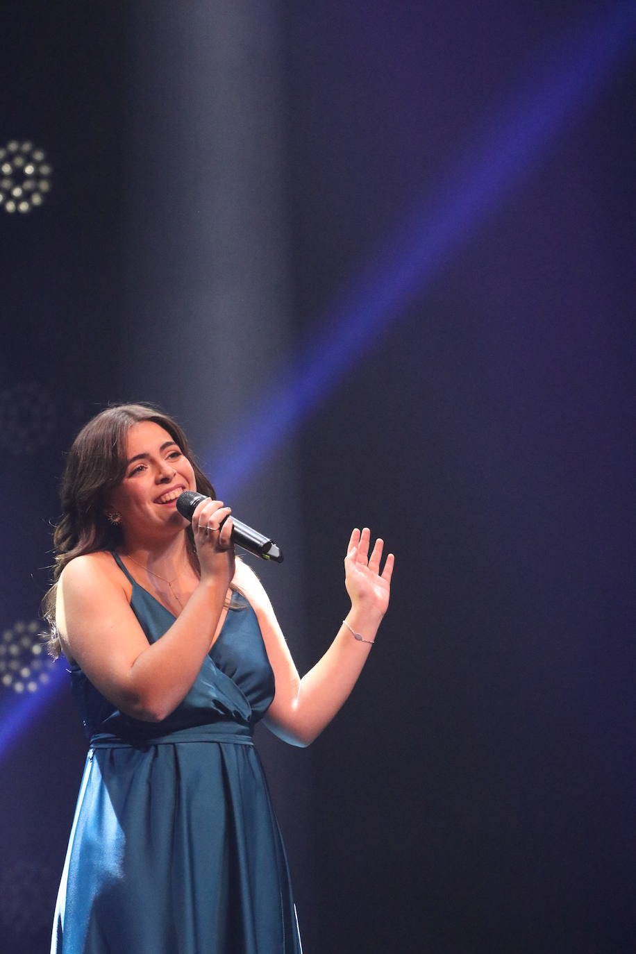 Fotos: Ana Nina, ganadora del Festival de la Canción de Extremadura 2022