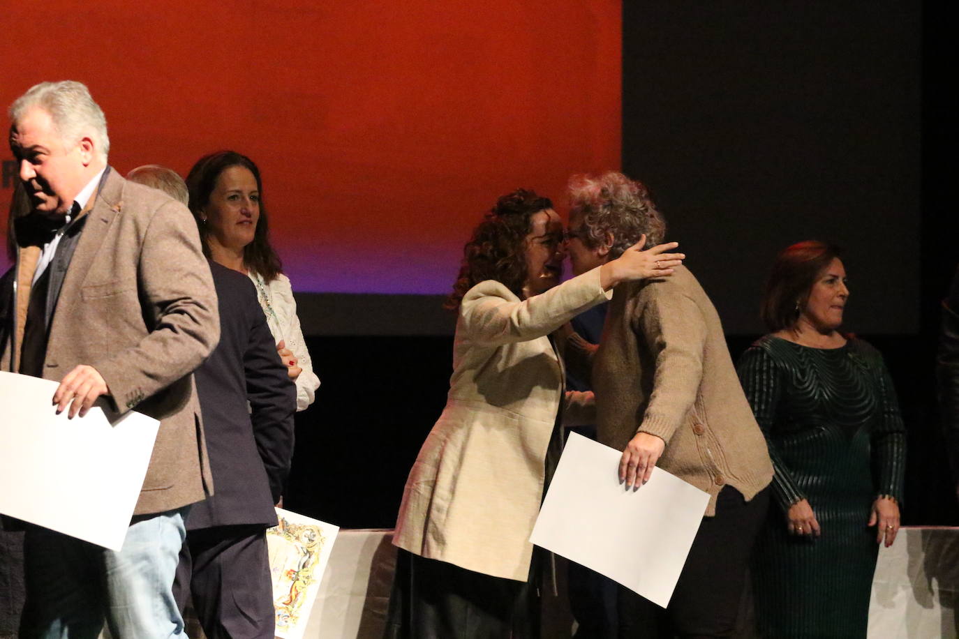 Fotos: Jerez conmemora los 40 años de ayuntamientos democráticos con un homenaje a las mujeres y hombres que han formado parte de la Corporación Municipal