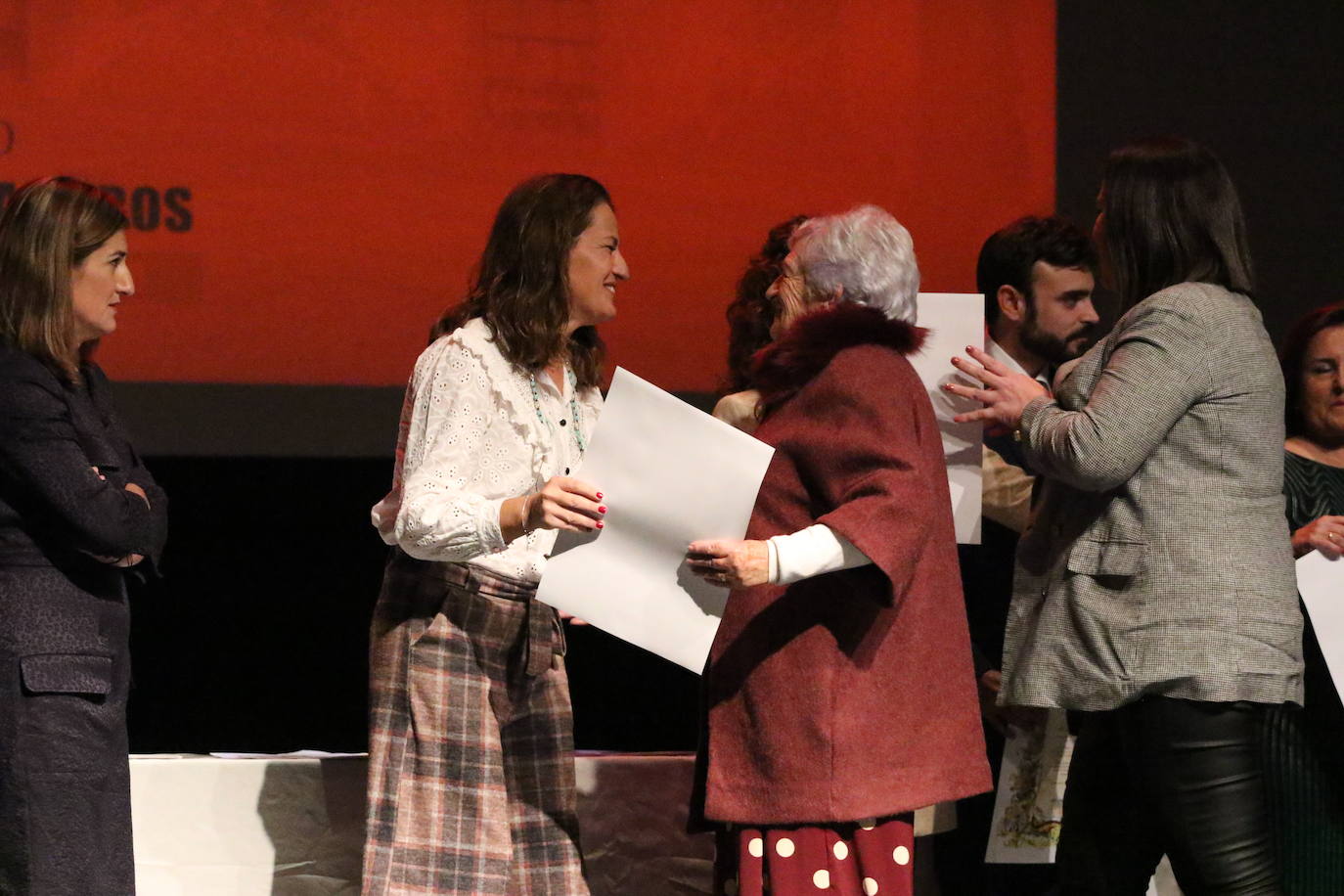 Fotos: Jerez conmemora los 40 años de ayuntamientos democráticos con un homenaje a las mujeres y hombres que han formado parte de la Corporación Municipal