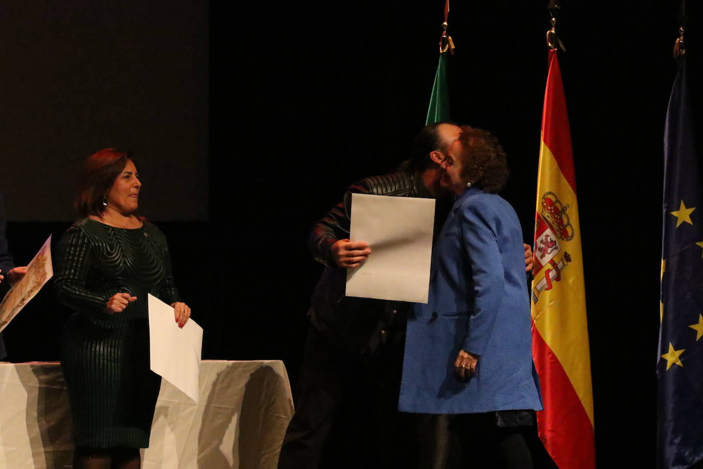 Fotos: Jerez conmemora los 40 años de ayuntamientos democráticos con un homenaje a las mujeres y hombres que han formado parte de la Corporación Municipal