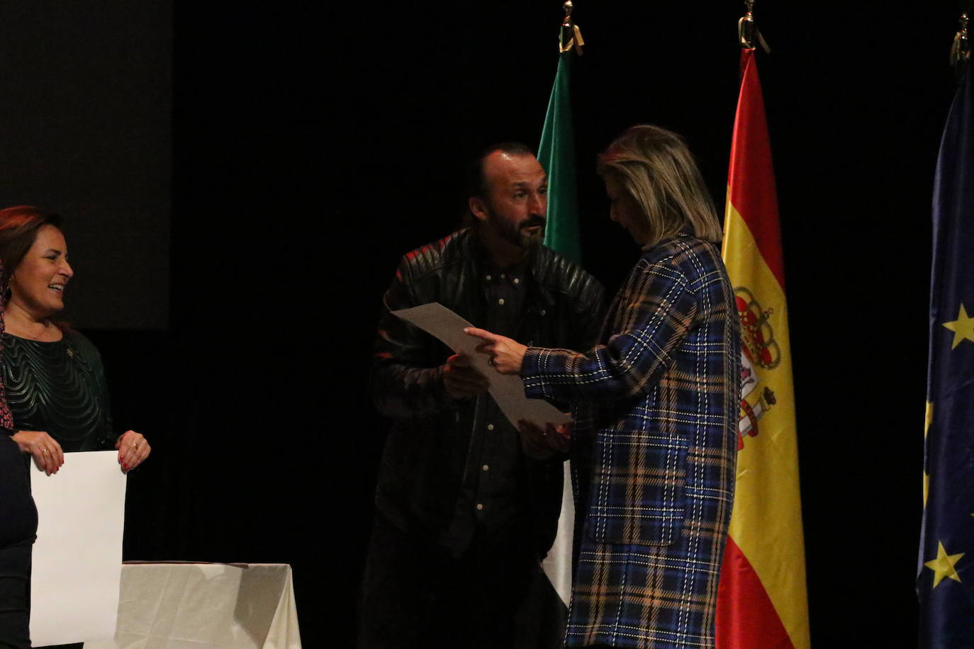 Fotos: Jerez conmemora los 40 años de ayuntamientos democráticos con un homenaje a las mujeres y hombres que han formado parte de la Corporación Municipal