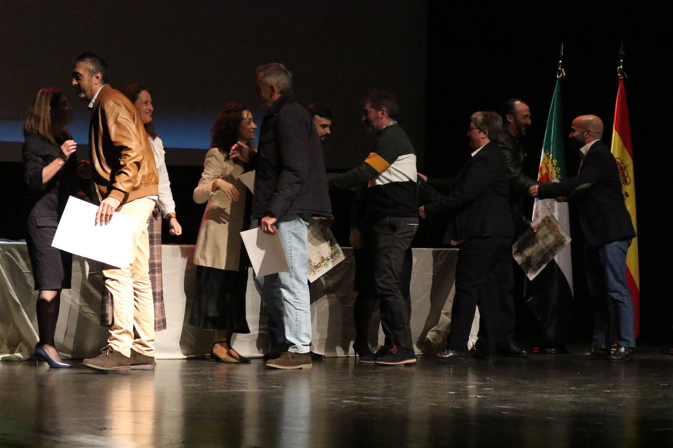 Fotos: Jerez conmemora los 40 años de ayuntamientos democráticos con un homenaje a las mujeres y hombres que han formado parte de la Corporación Municipal