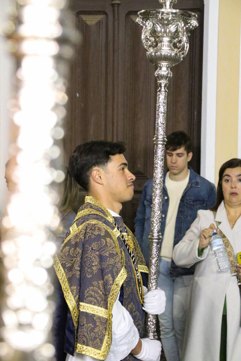 Silencio y recogimiento en la noche del Martes Santo jerezano al paso de Jesús Orando en el Huerto