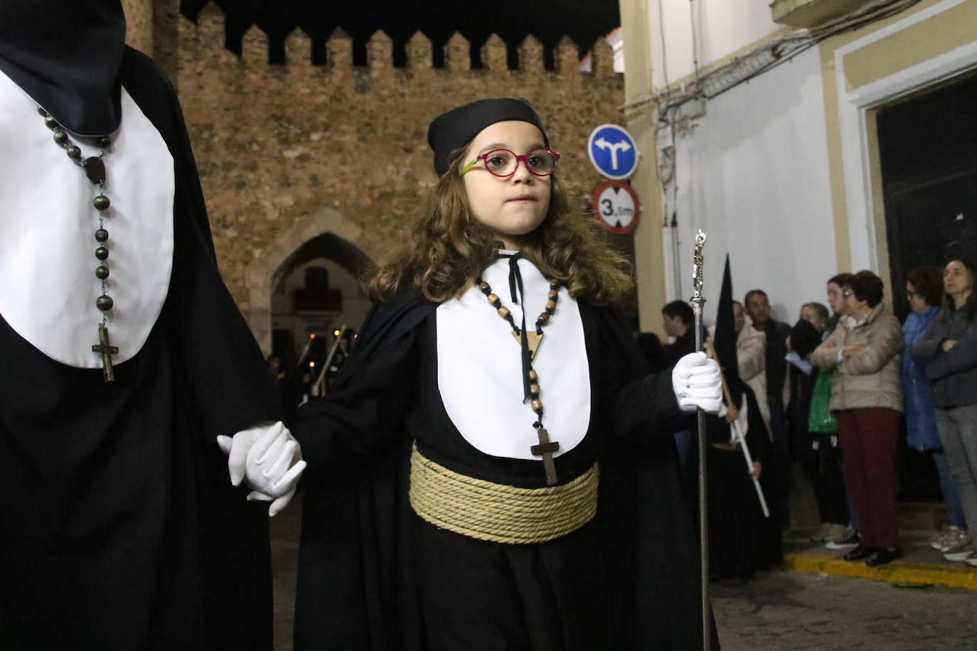 Silencio y recogimiento en la noche del Martes Santo jerezano al paso de Jesús Orando en el Huerto