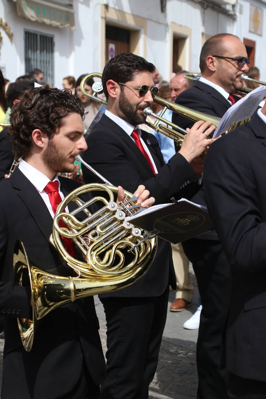 Fotogalería II: Jerez de los Caballeros despide su Semana Santa 2023 con un jubiloso Domingo de Resurrección