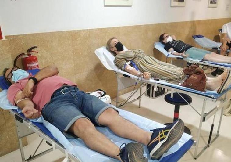 Los donantes aportan 250 bolsas de sangre en la primera campaña del año