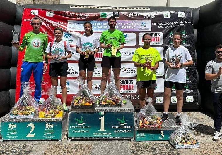 Manuel Gómez y Ana Belén Benítez, vencedores de la XXIV Carrera Popular de Jerez de los Caballeros