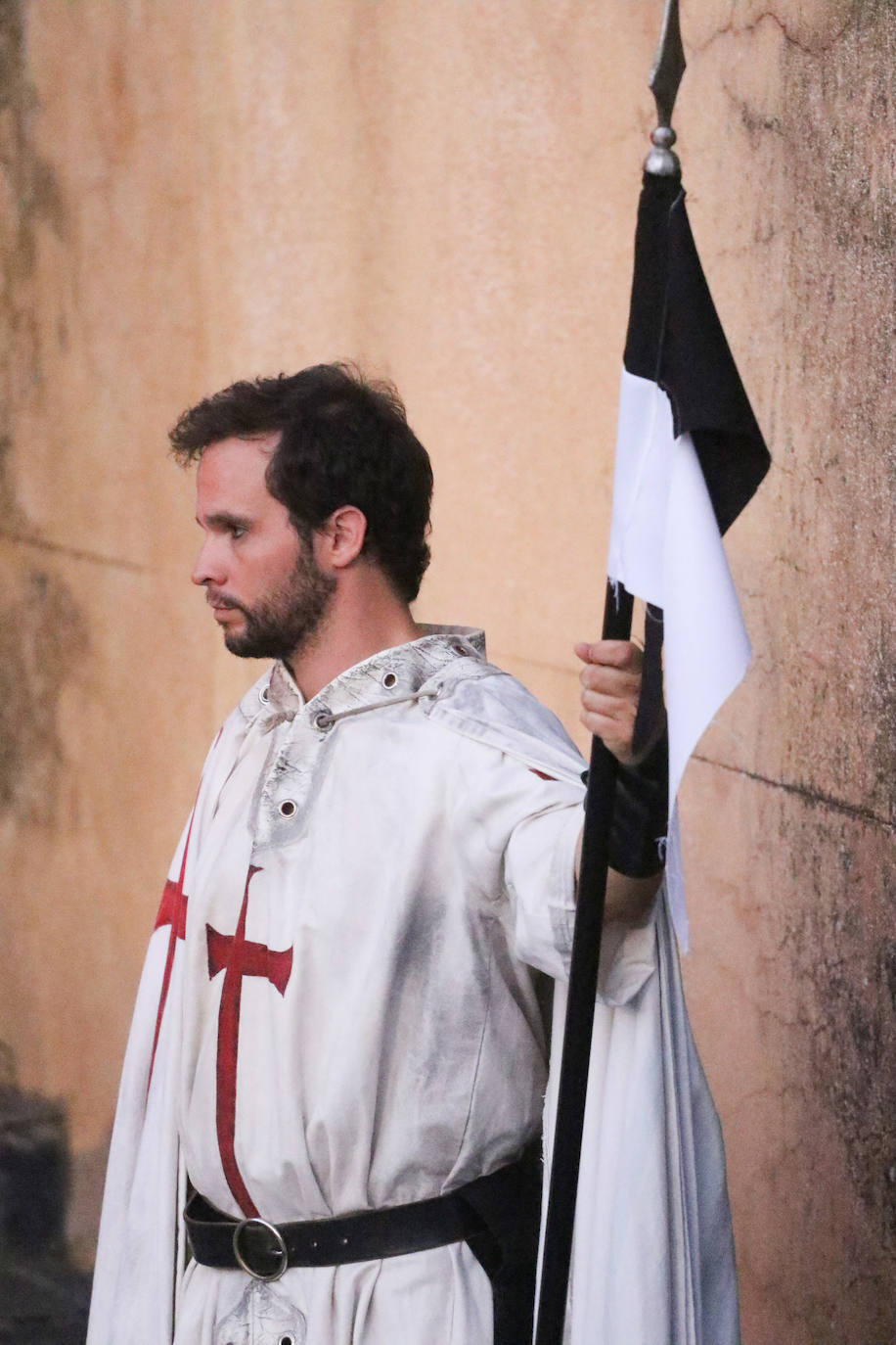 Desfile inaugural del XX Festival Templario de Jerez de los Caballeros, en imágenes