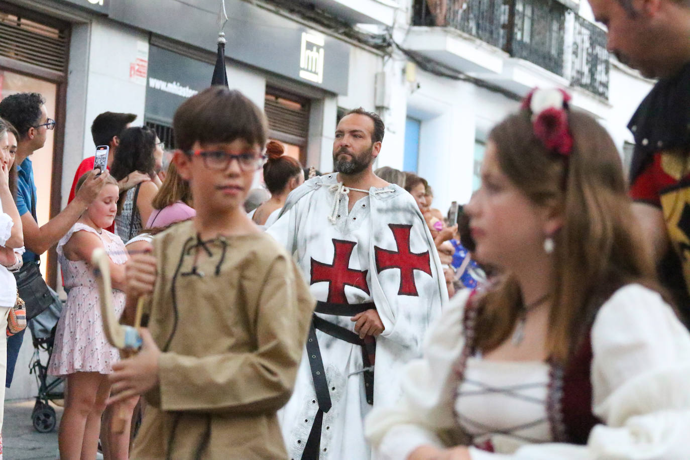 Desfile inaugural del XX Festival Templario de Jerez de los Caballeros, en imágenes