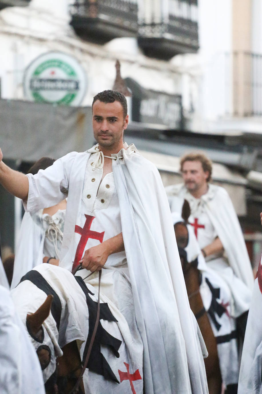 Desfile inaugural del XX Festival Templario de Jerez de los Caballeros, en imágenes