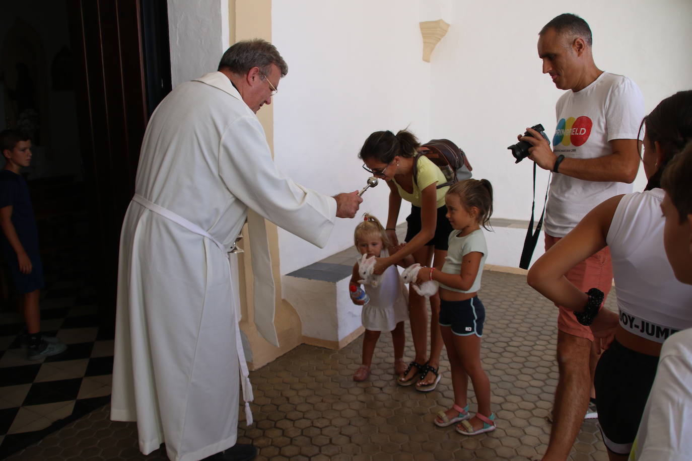 La ermita de San Roque acoge la tradicional bendición de animales