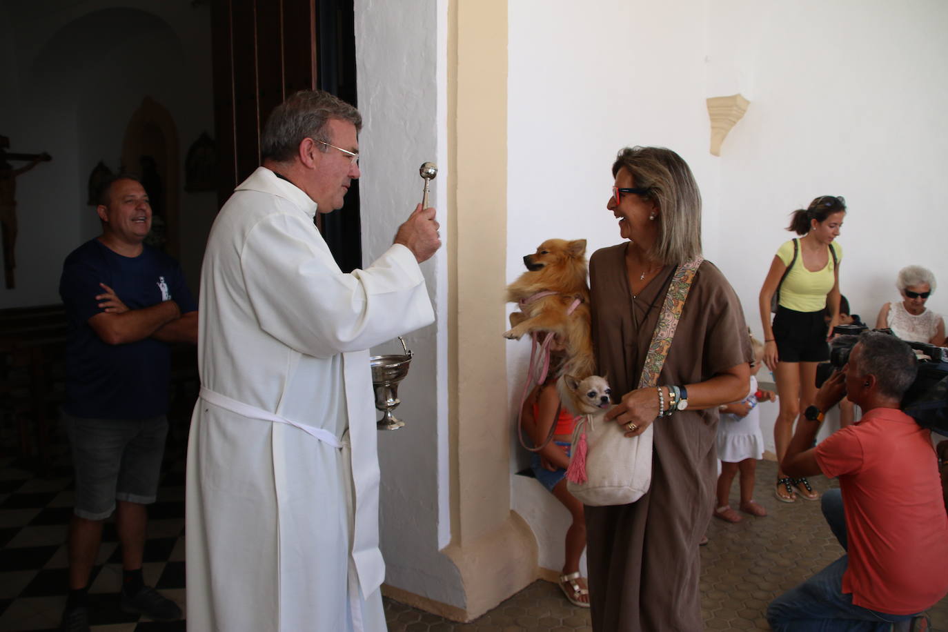 La ermita de San Roque acoge la tradicional bendición de animales