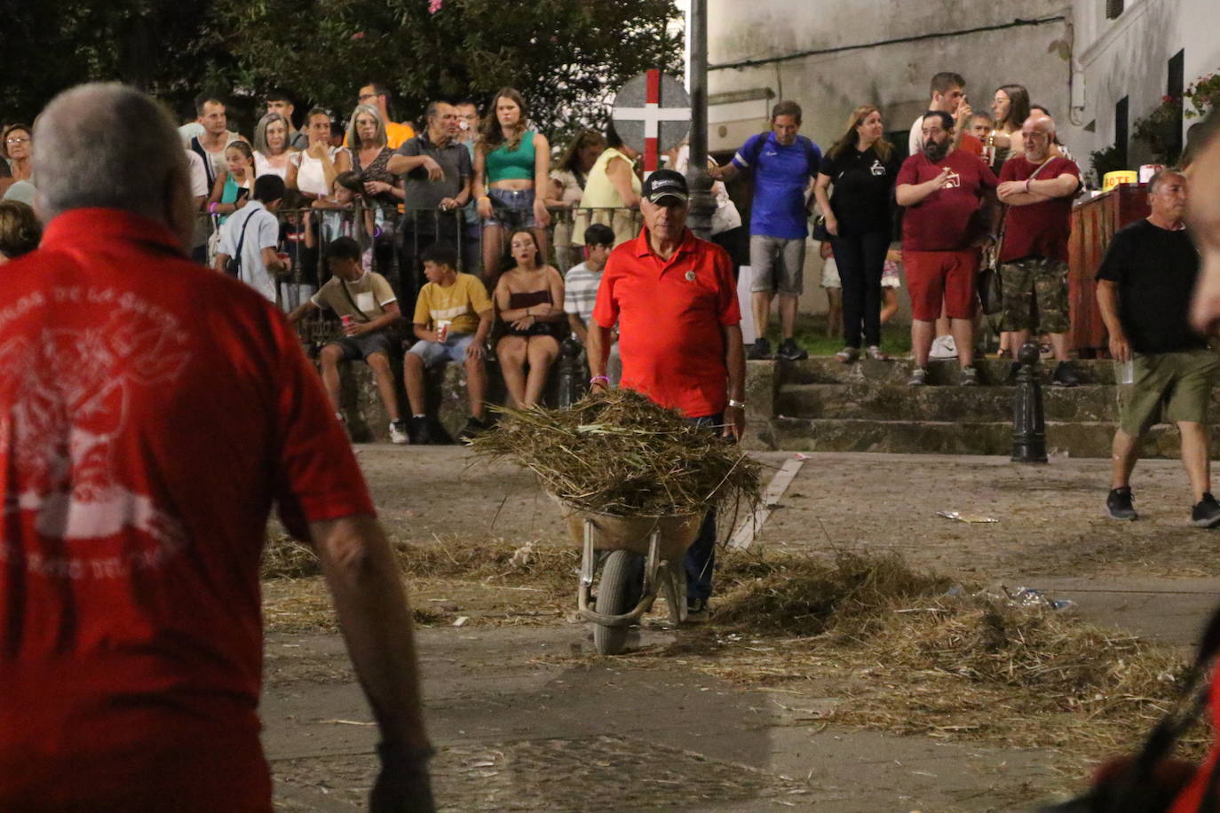 La «Quema del rabo del diablo», en imágenes