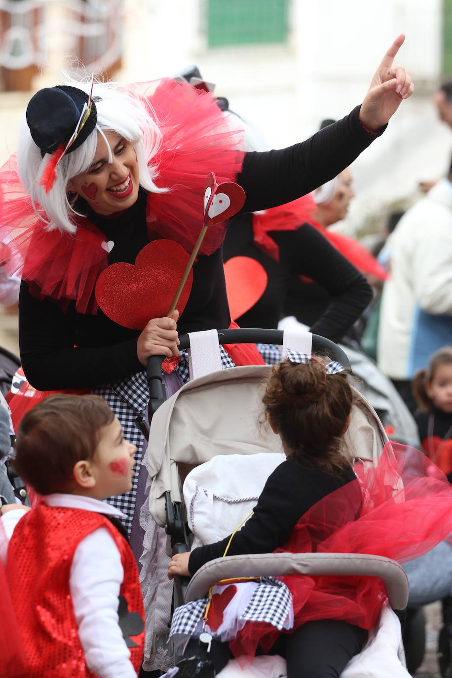 Fotos: Arranca el Carnaval en Jerez de los Caballeros con el desfile de los centros educativos