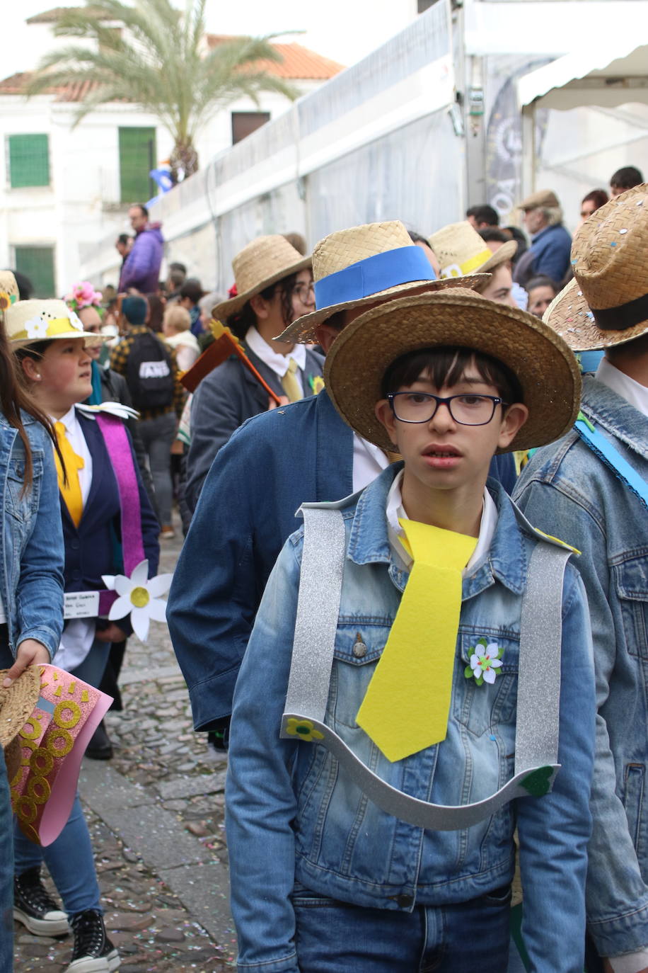 Fotos: Arranca el Carnaval en Jerez de los Caballeros con el desfile de los centros educativos