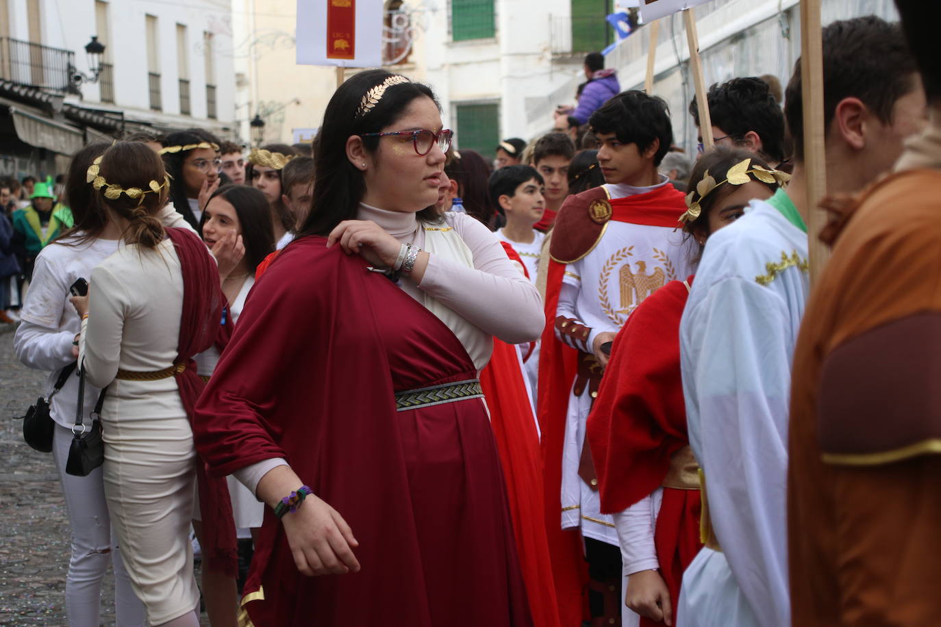 Fotos: Arranca el Carnaval en Jerez de los Caballeros con el desfile de los centros educativos