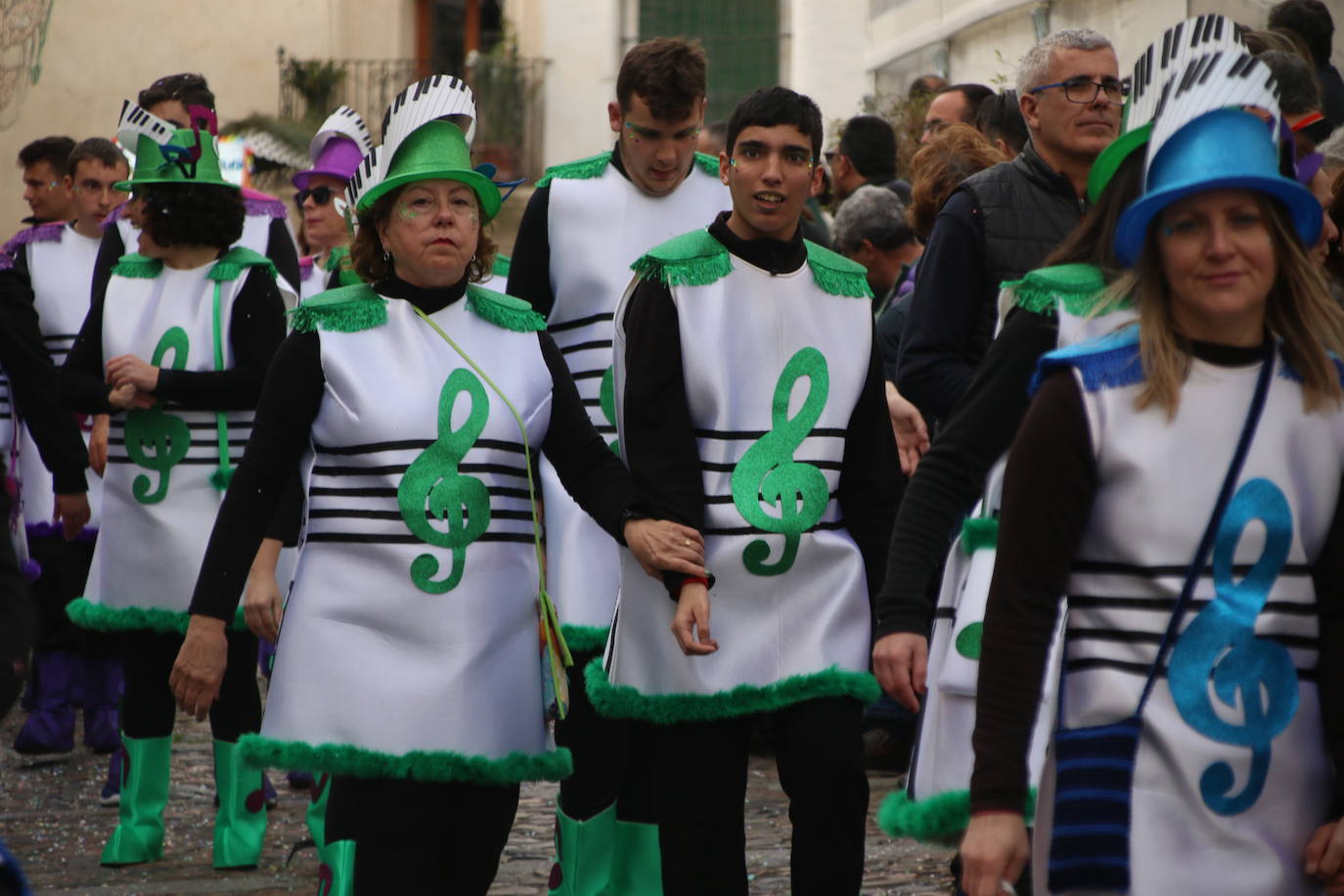 Fotos: Arranca el Carnaval en Jerez de los Caballeros con el desfile de los centros educativos