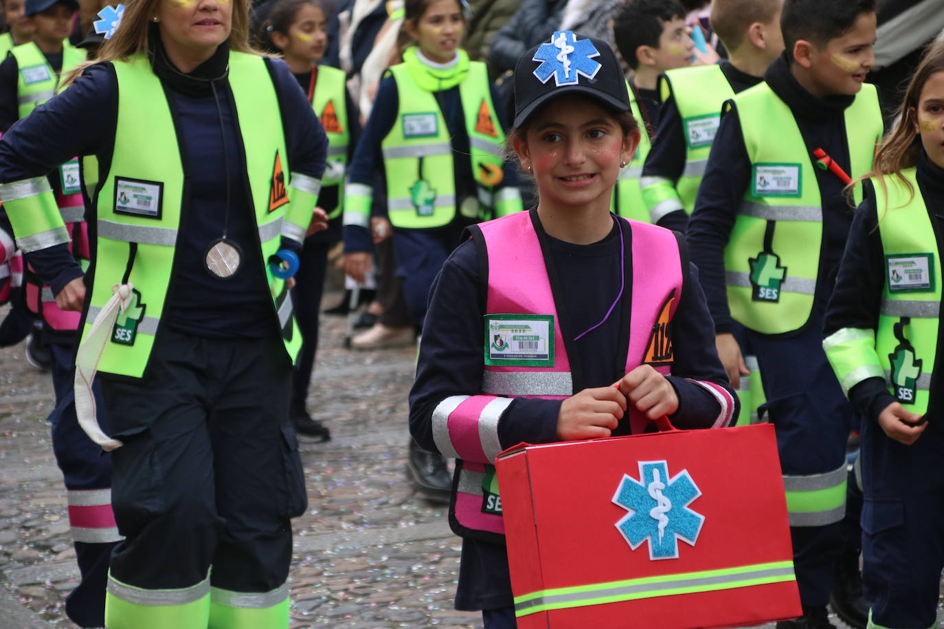 Fotos: Arranca el Carnaval en Jerez de los Caballeros con el desfile de los centros educativos