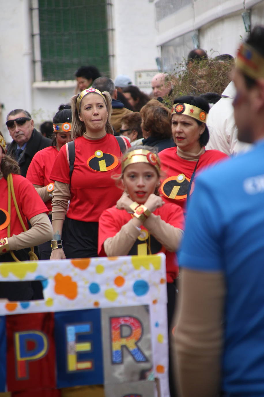 Fotos: Arranca el Carnaval en Jerez de los Caballeros con el desfile de los centros educativos