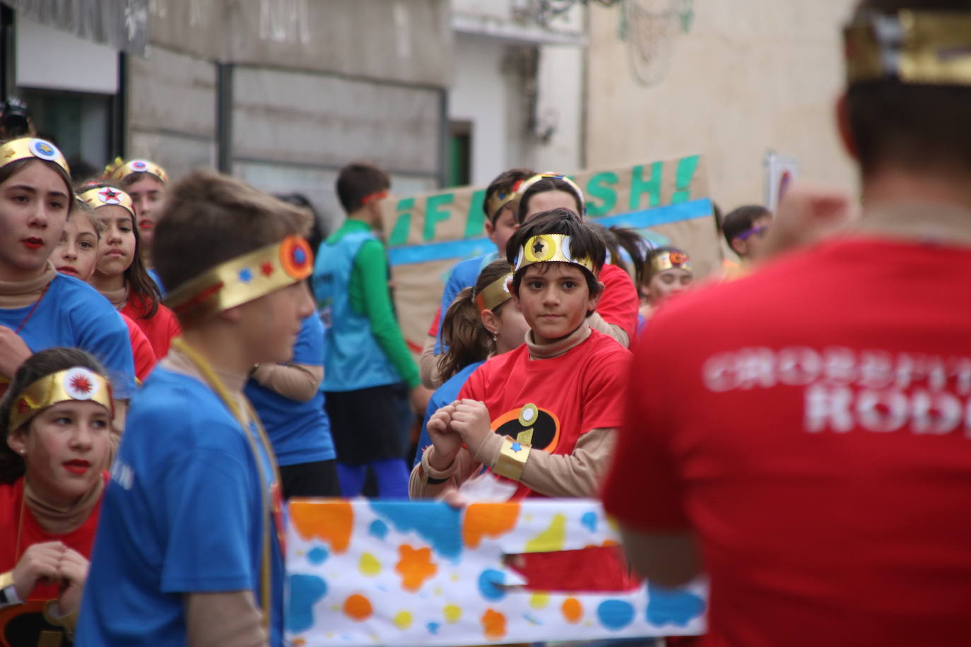 Fotos: Arranca el Carnaval en Jerez de los Caballeros con el desfile de los centros educativos