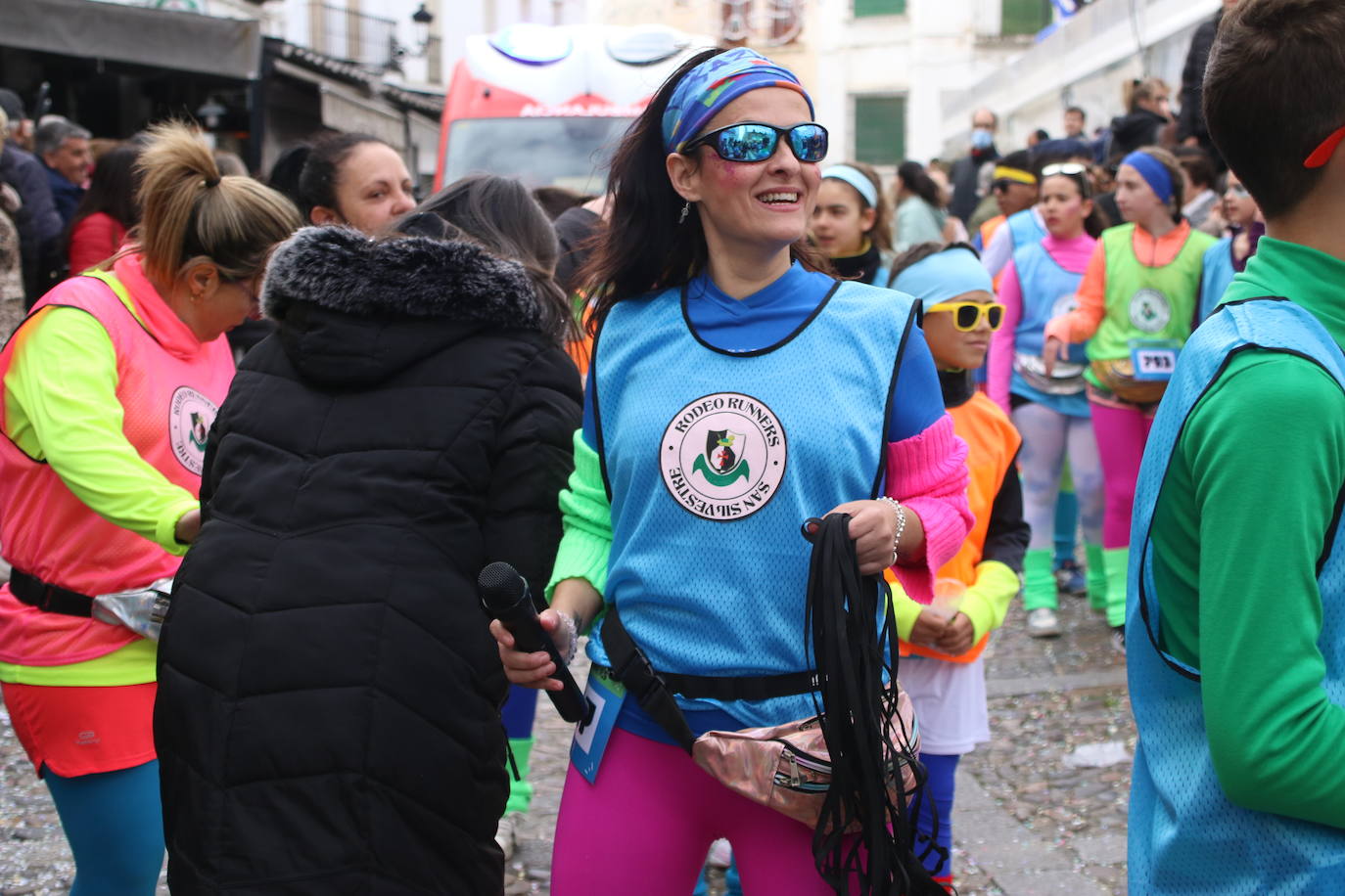 Fotos: Arranca el Carnaval en Jerez de los Caballeros con el desfile de los centros educativos