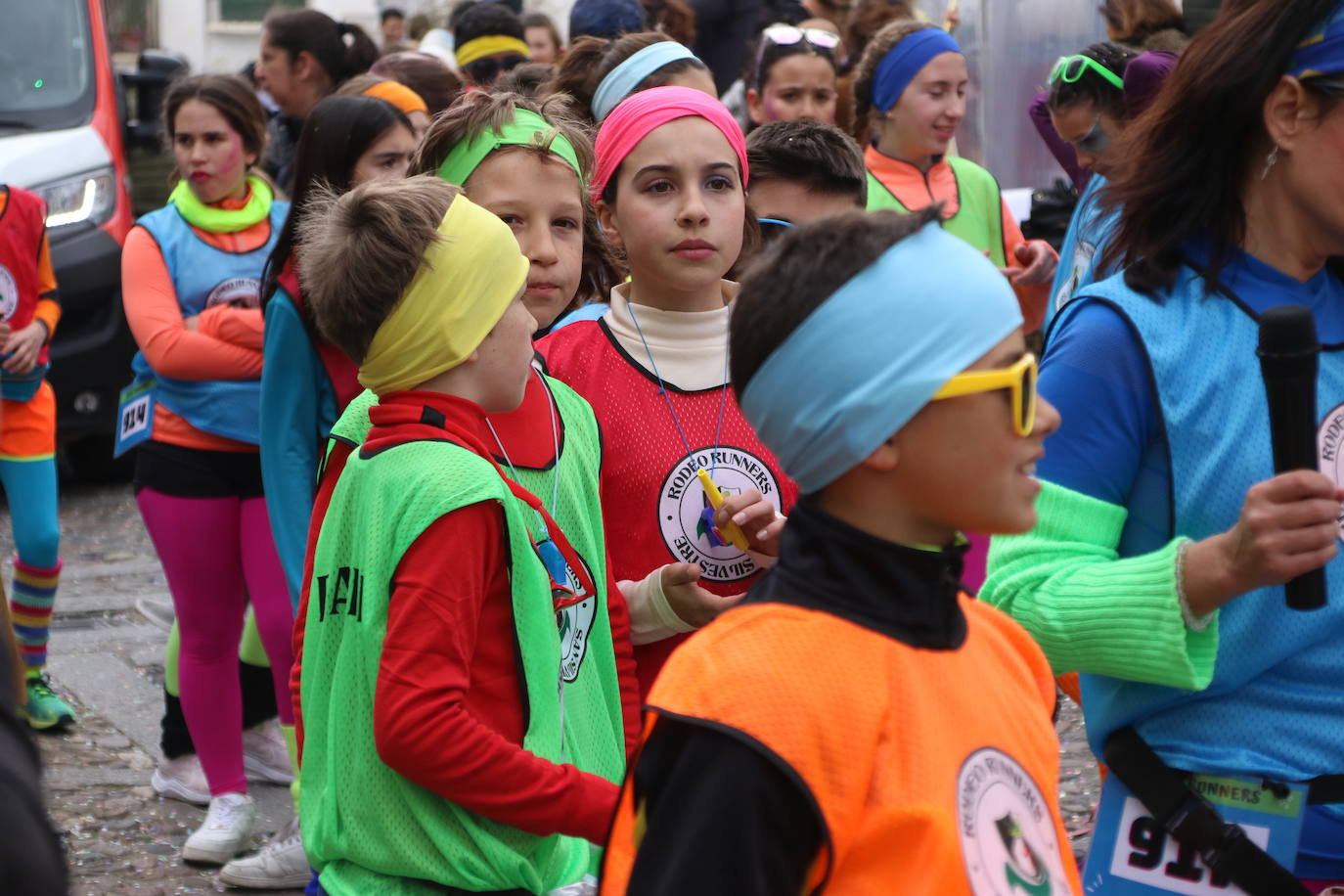 Fotos: Arranca el Carnaval en Jerez de los Caballeros con el desfile de los centros educativos
