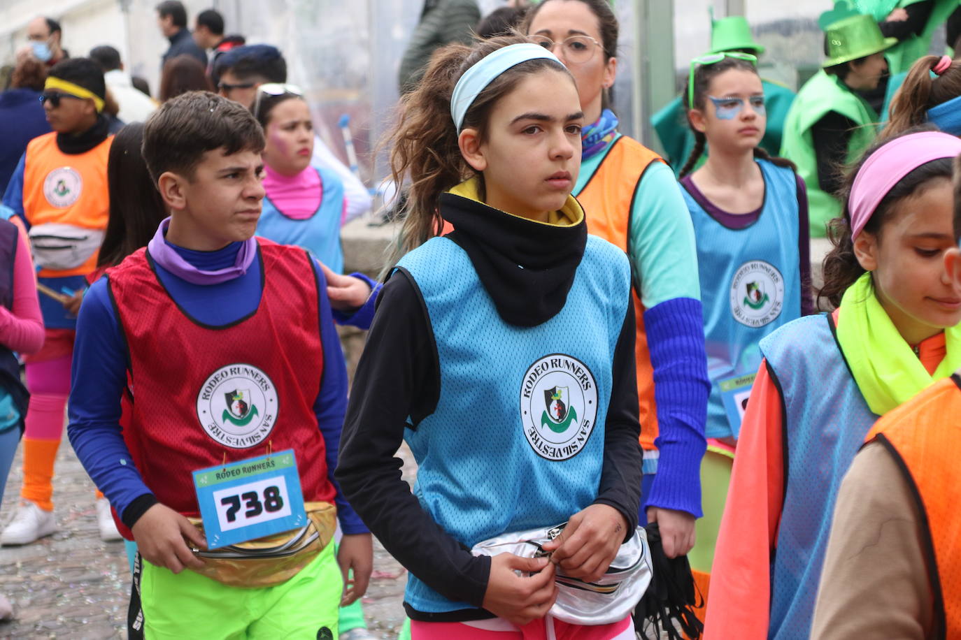 Fotos: Arranca el Carnaval en Jerez de los Caballeros con el desfile de los centros educativos