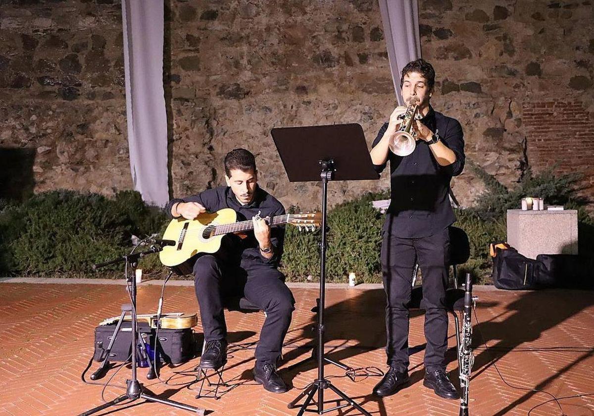 ´Amaro Brothers´ ofrece un concierto en el Mirador de San Agustín