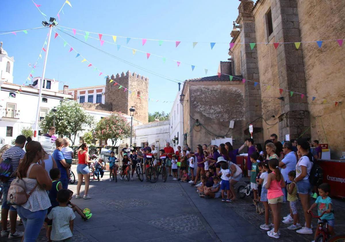 Jerez vuelve a disfrutar de un verano de tradición con la celebración de las 'velás'