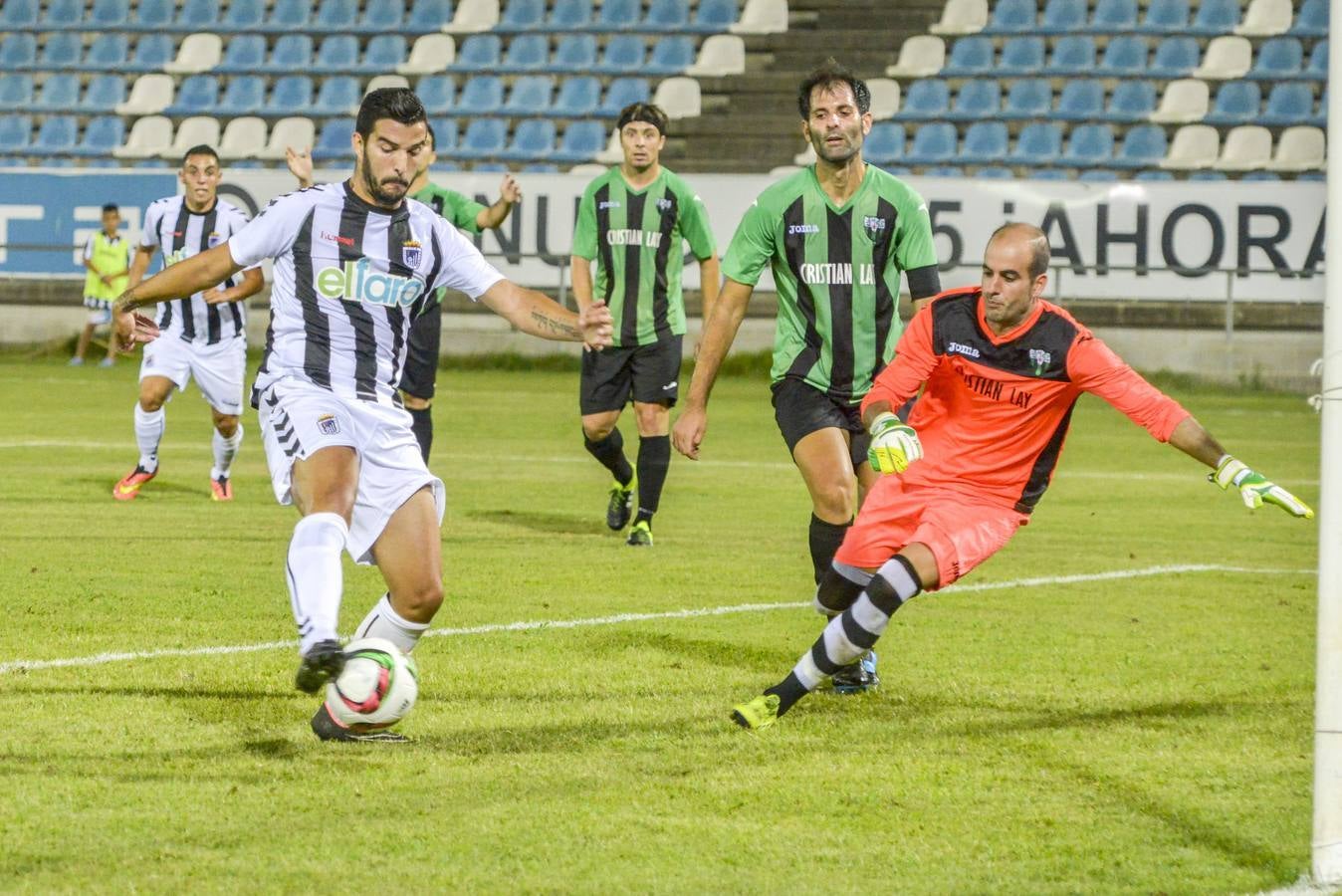 Los verdinegros recibe el próximo domingo al C.D. Badajoz.HOY.