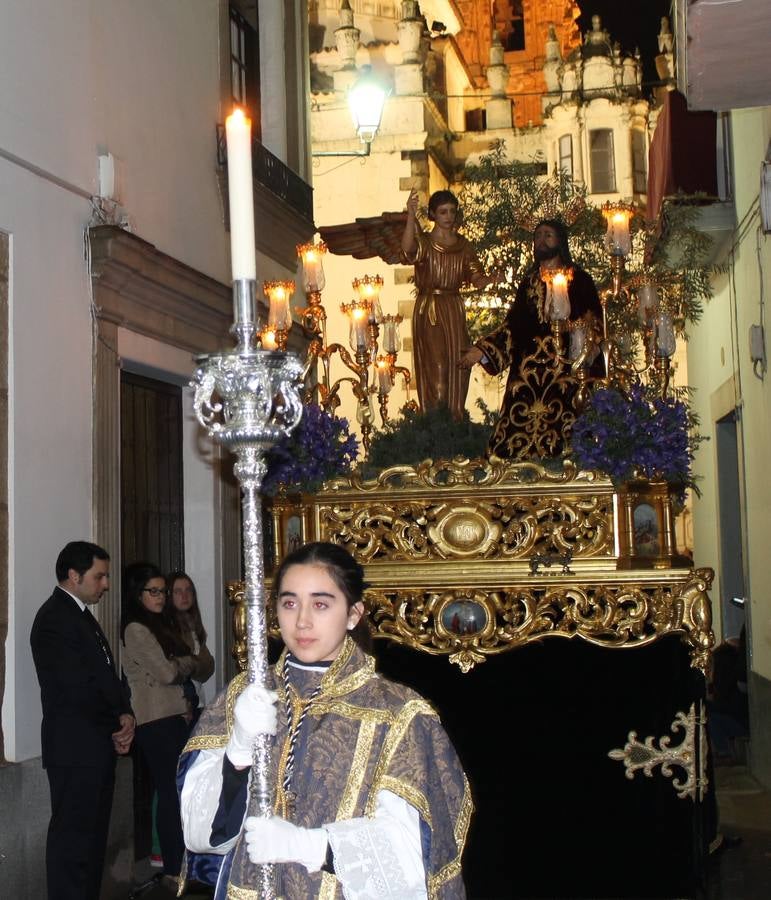 Paso de Jesús Orando en el Huerto.