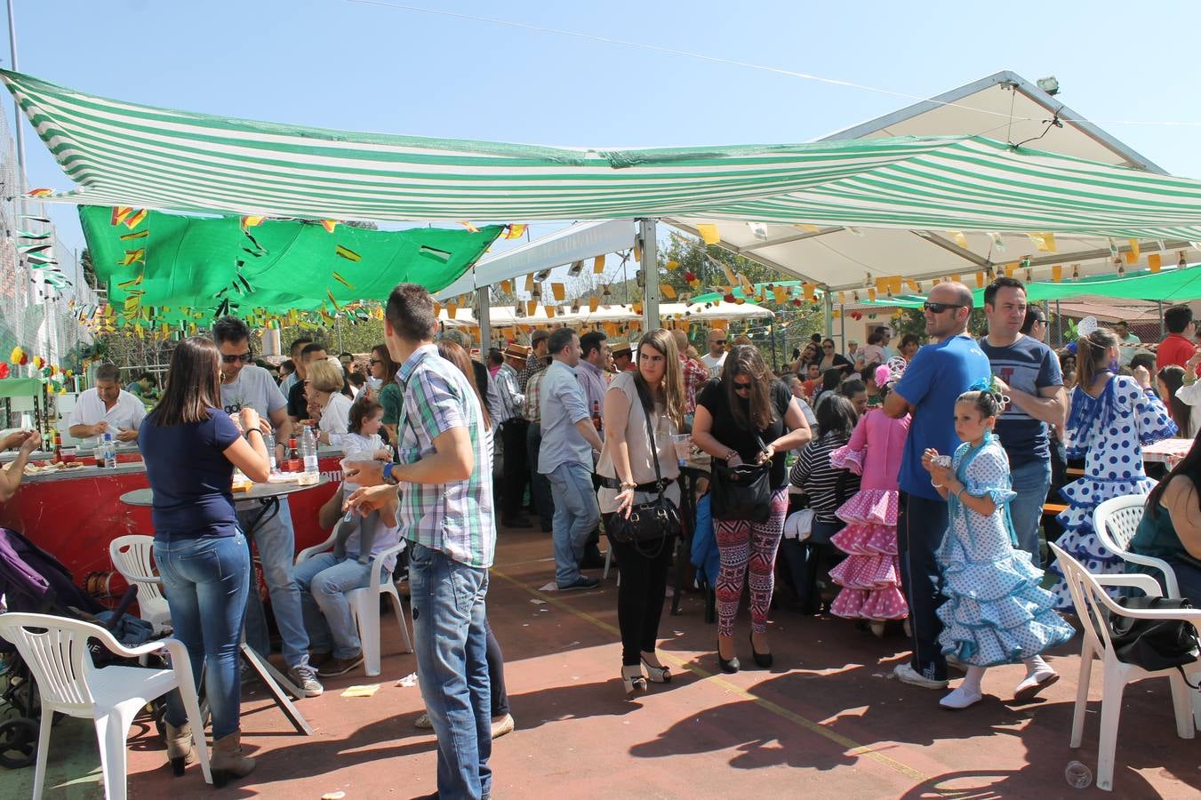 Se podrán degustar una amplia variedad de platos y también habrá animación musical. HOY Jerez.