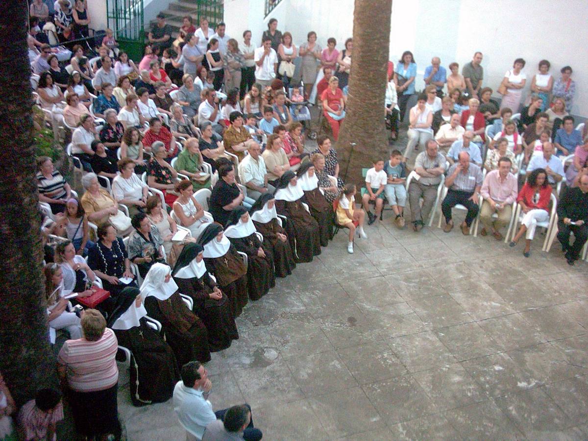 En el patio del Convento 'Madre de Dios'. 