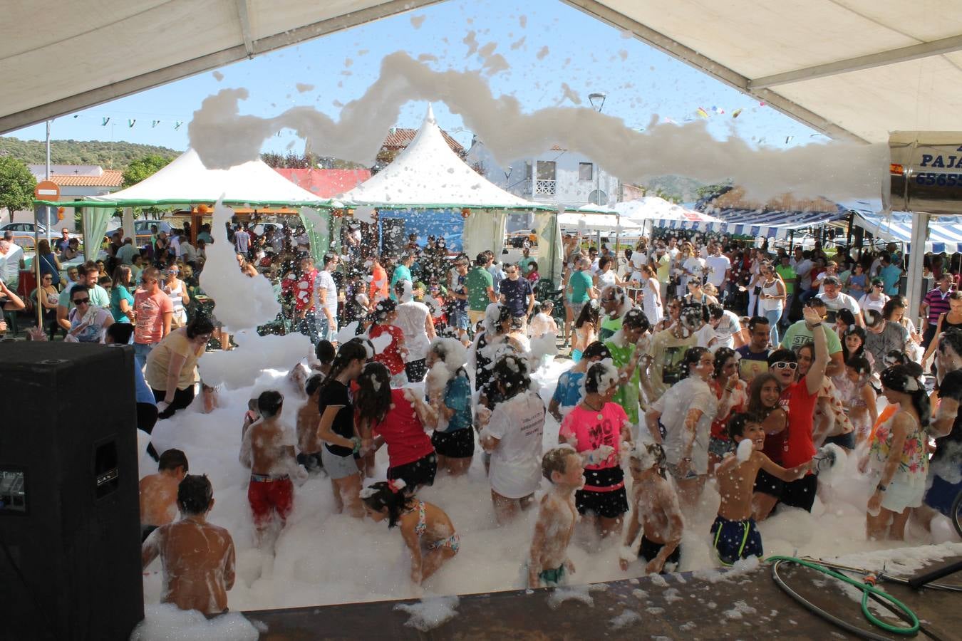 La fiesta de la espuma será una de las actividades atractivas en la jornada del viernes.Archivo HOY Jerez.