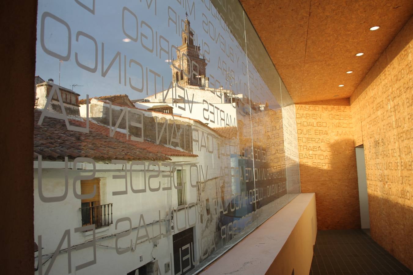 Vista desde el Centro de Interpretación-Casa natal de Vasco Núñez de Balboa, en la calle La Oliva.