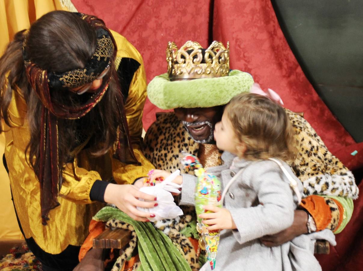 La entrega de cartas a los Reyes Magos tendrá lugar finalmente en el cine-teatro Balboa.