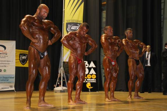 Participantes en el IV Open Nacional de Fisicoculturismo 'Ciudad Jerez de los Caballeros' celebrado en 2015.