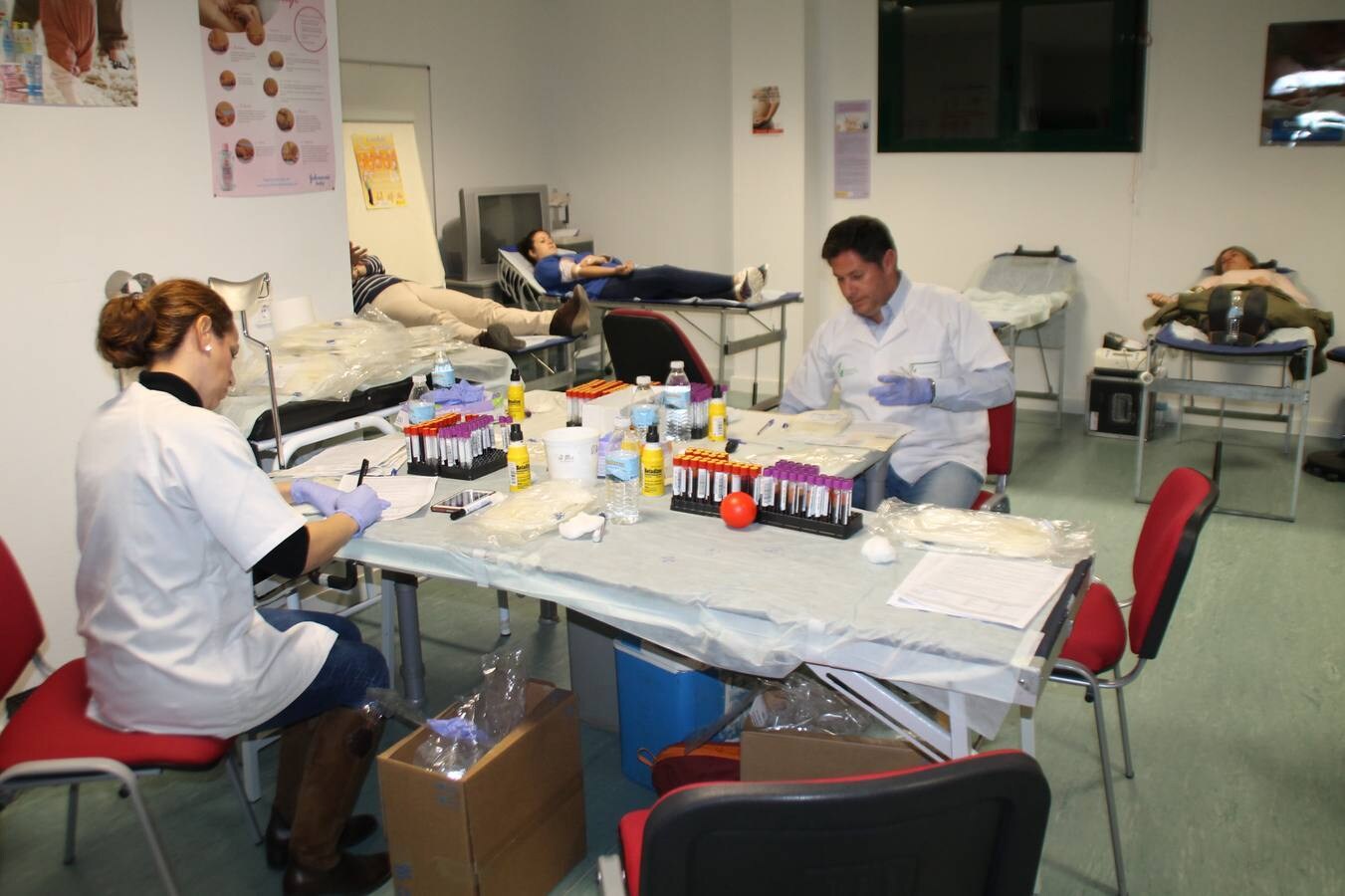 Los donantes se superan y aportan 268 bolsas de sangre en la 3ª campaña del año en Jerez