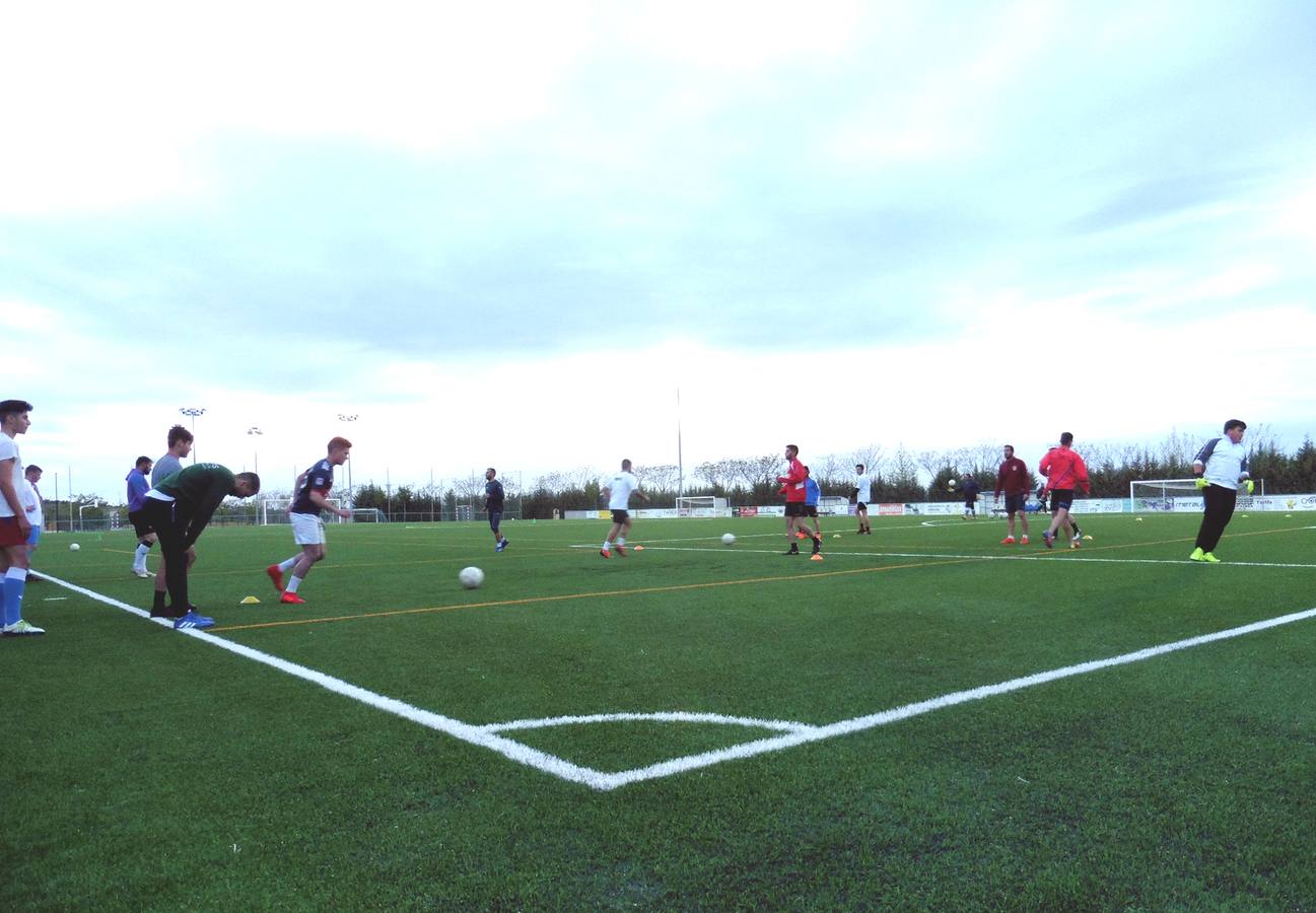 Entrenamiento semanal en el nuevo campo
