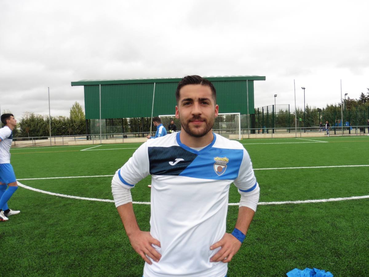 Nono, autor del primer gol en el nuevo campo