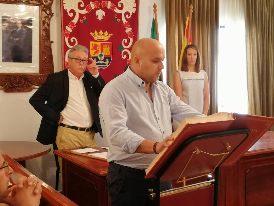 Fotos: Imágenes del acto de constitución del nuevo Ayuntamiento